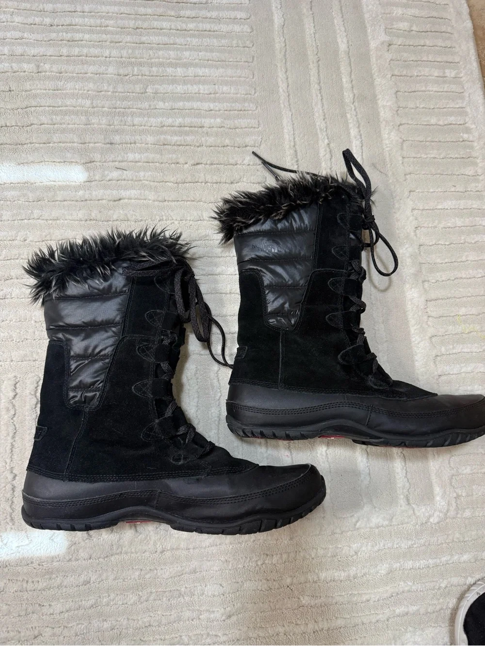 The North Face Women's Black Faux-Fur Lace-Up Winter Boots size 11
